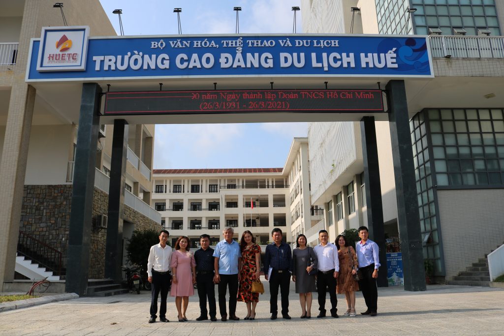 nổ hũ trực tuyến